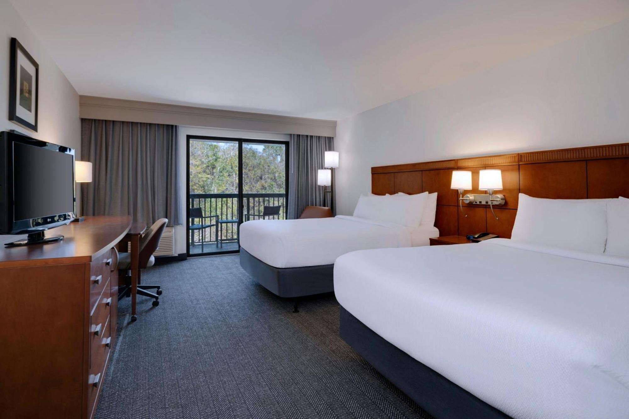Courtyard Tampa North / I-75 Fletcher Eksteriør billede
